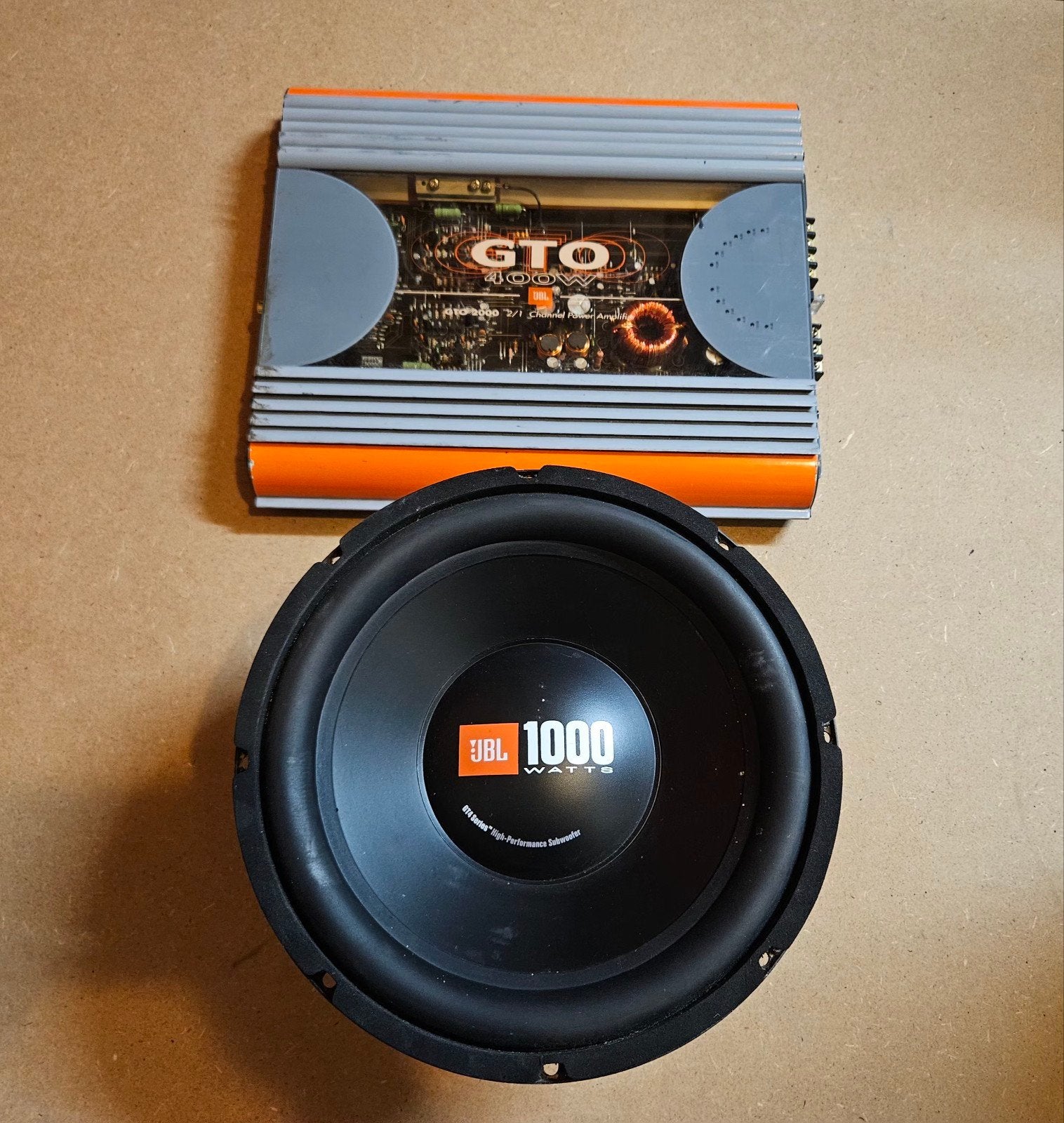 JBL GTO 400W Versterker en JBL 1000W Subwoofer Set, Auto diversen, Ophalen of Verzenden, Gebruikt