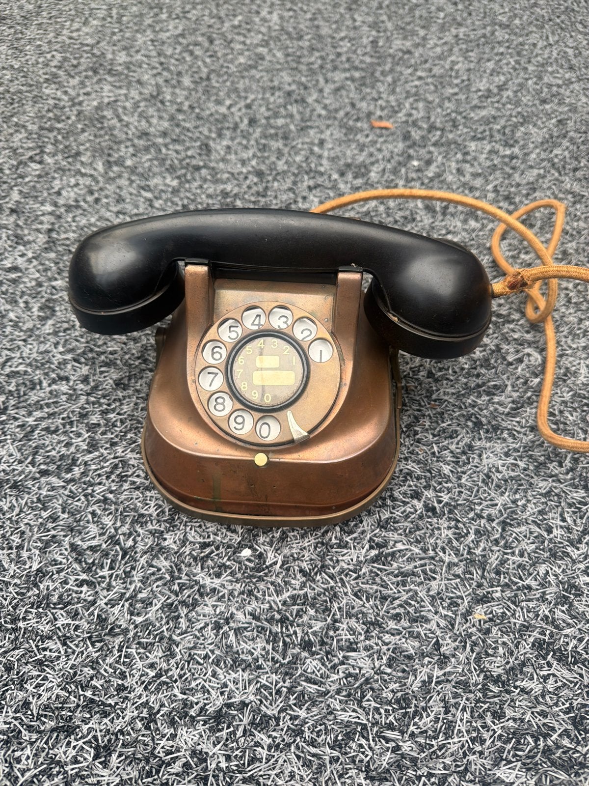 Antieke Telefoon met Draaischijf - Koperkleurig, Antiek en Kunst, Ophalen of Verzenden