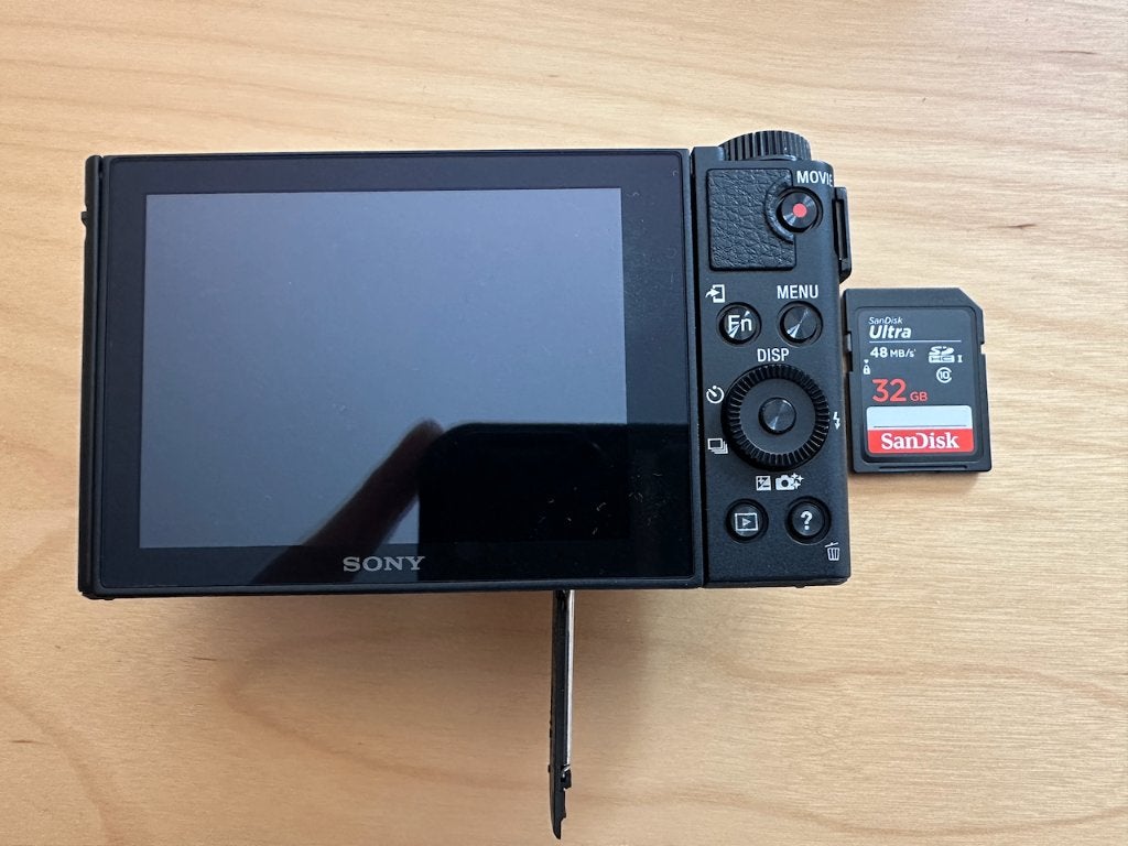 SONY DSC-HX80 Cyber-shot incl 32GB SD, Audio, Tv en Foto, Fotocamera's Digitaal, 18 Megapixel, Compact, Ophalen of Verzenden, Zo goed als nieuw