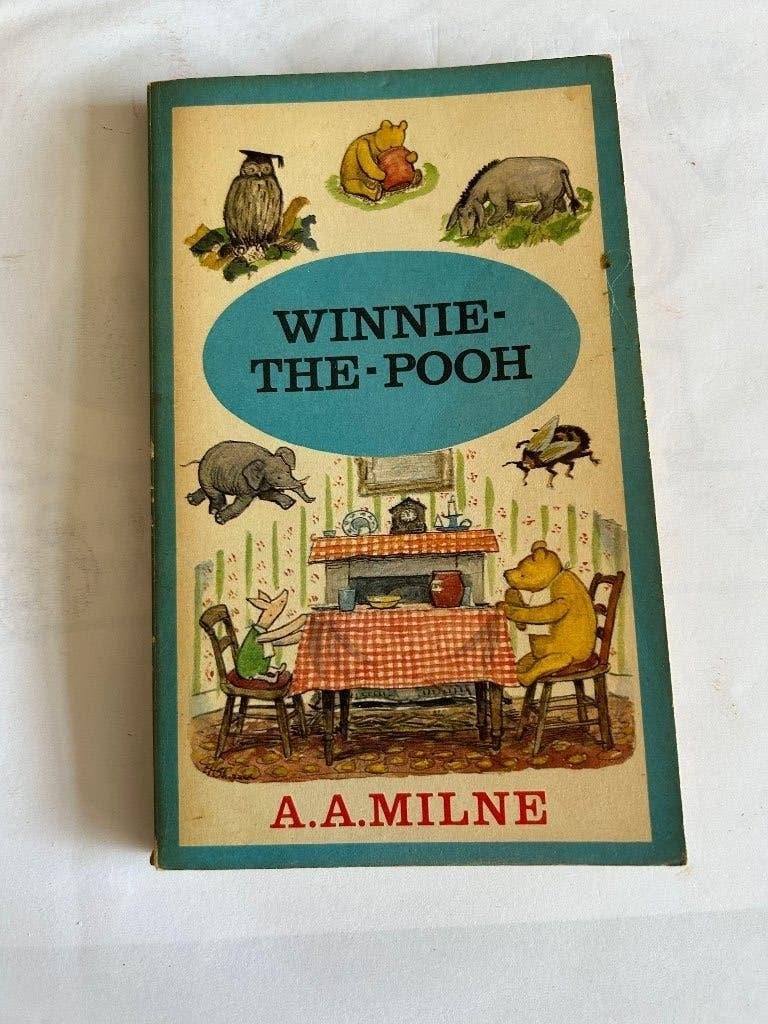 Winnie the Pooh by A.A. Milne, Ophalen of Verzenden, Zo goed als nieuw