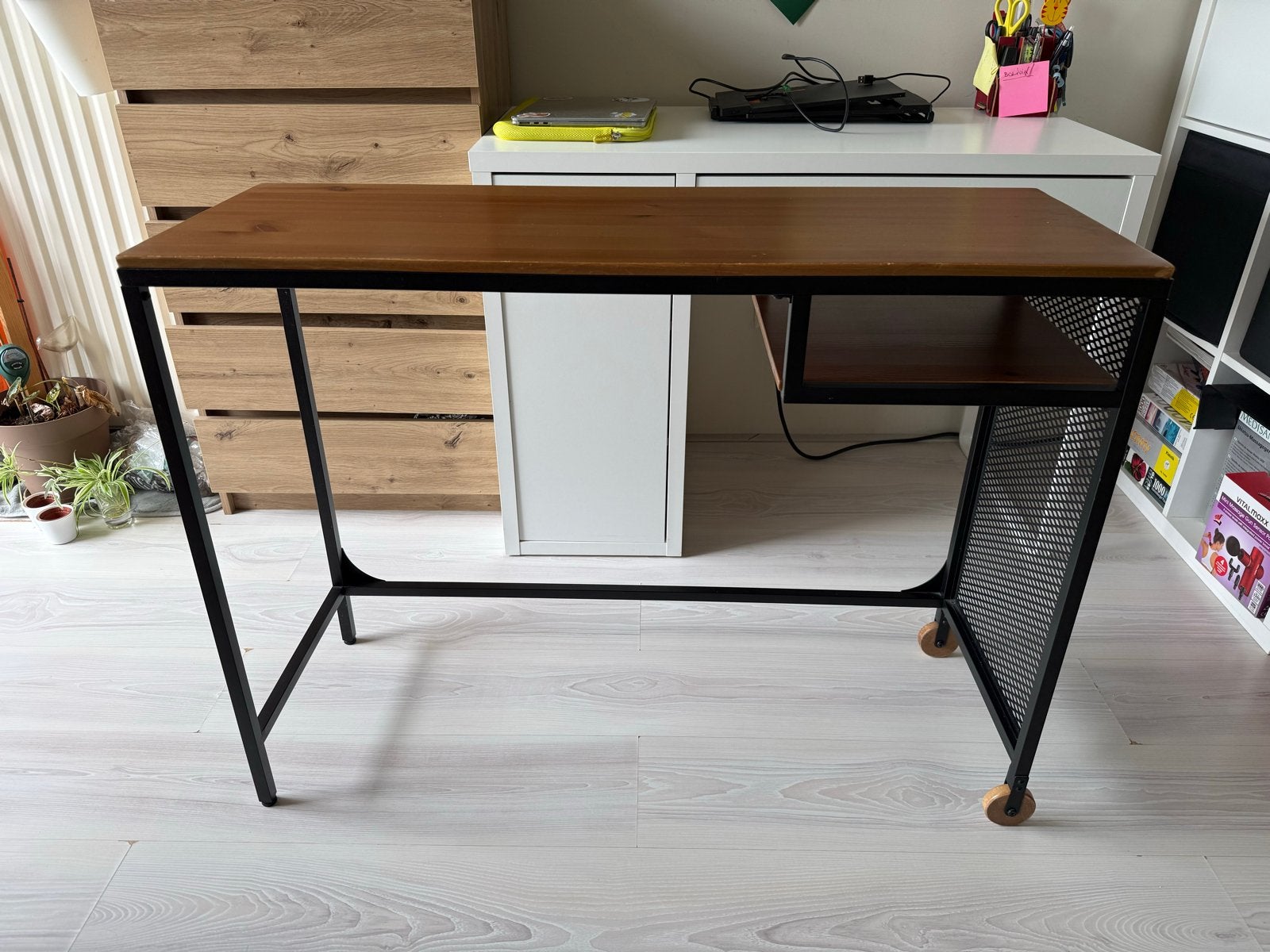 IKEA FJÄLLBO laptoptafel, Ophalen, Gebruikt, Hout, Bruin