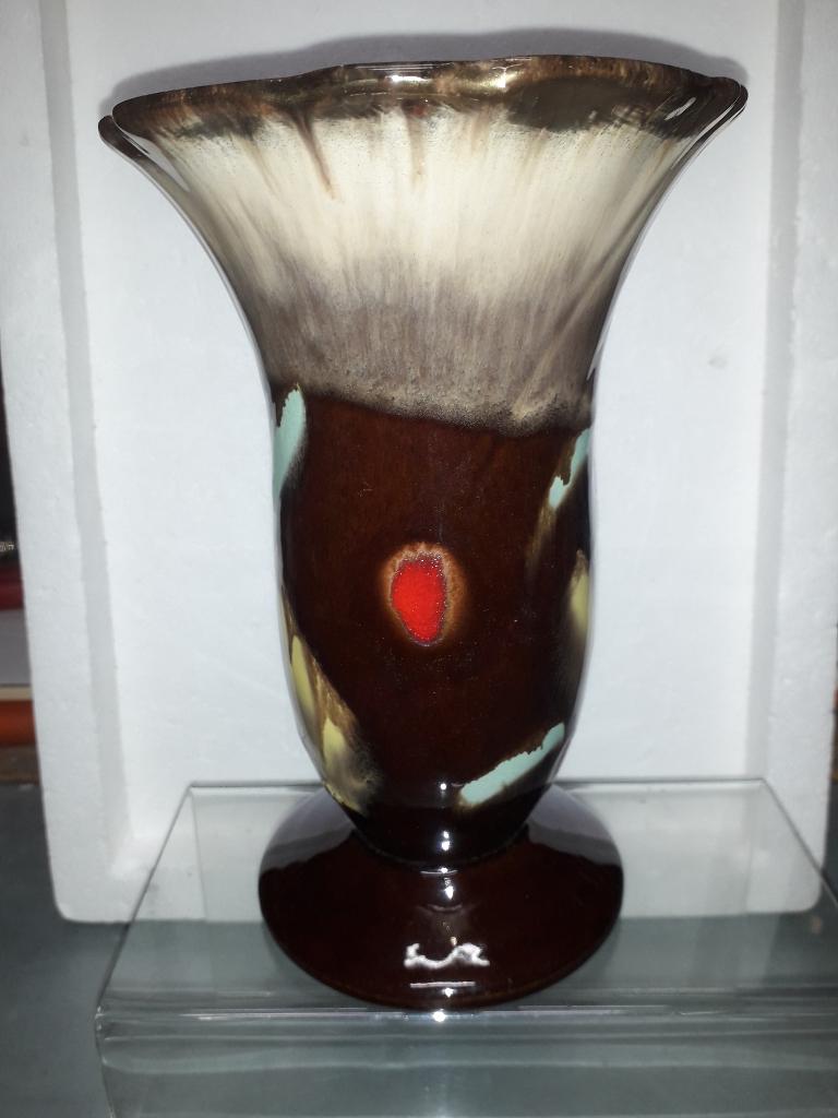PRACHTIGE VAAS UIT DE 50e / 60e JAREN hoog 20,5 cm I.Z.G.ST, Ophalen of Verzenden
