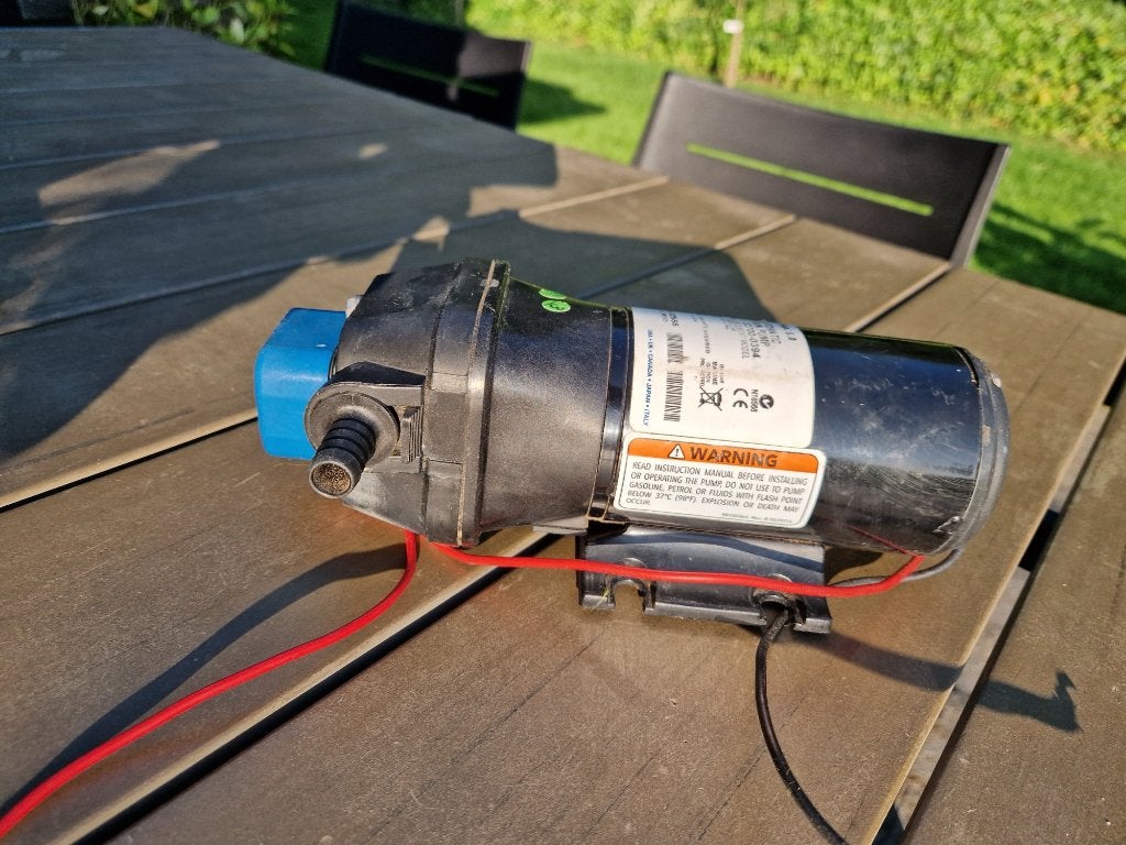 Jabsco 24Volt dekwaspomp Par-Max 5.0, Ophalen of Verzenden, Zo goed als nieuw, Kombuis en Sanitair