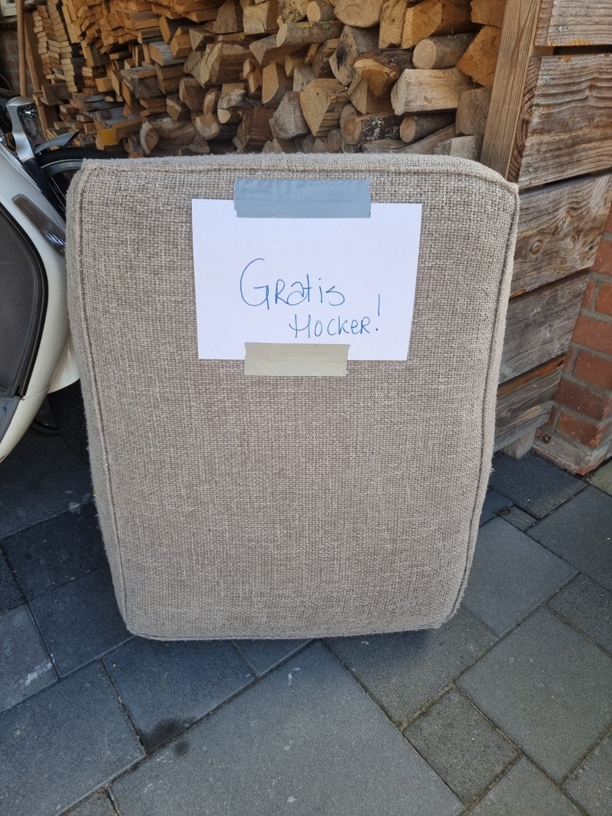 Gratis Hocker - Comfortabel en praktisch, Ophalen of Verzenden, Gebruikt, Rechthoekig, Stof