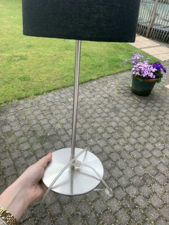 Tafellamp met zwarte kap, Gebruikt, Met kap, Ophalen of Verzenden, Textiel