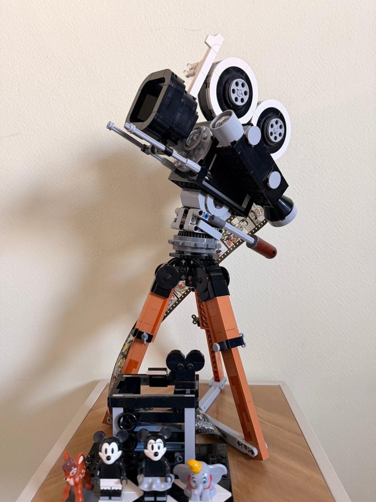 LEGO Disney 43230 – Walt Disney camera | Compleet met boekje, Kinderen en Baby's, Ophalen of Verzenden, Zo goed als nieuw