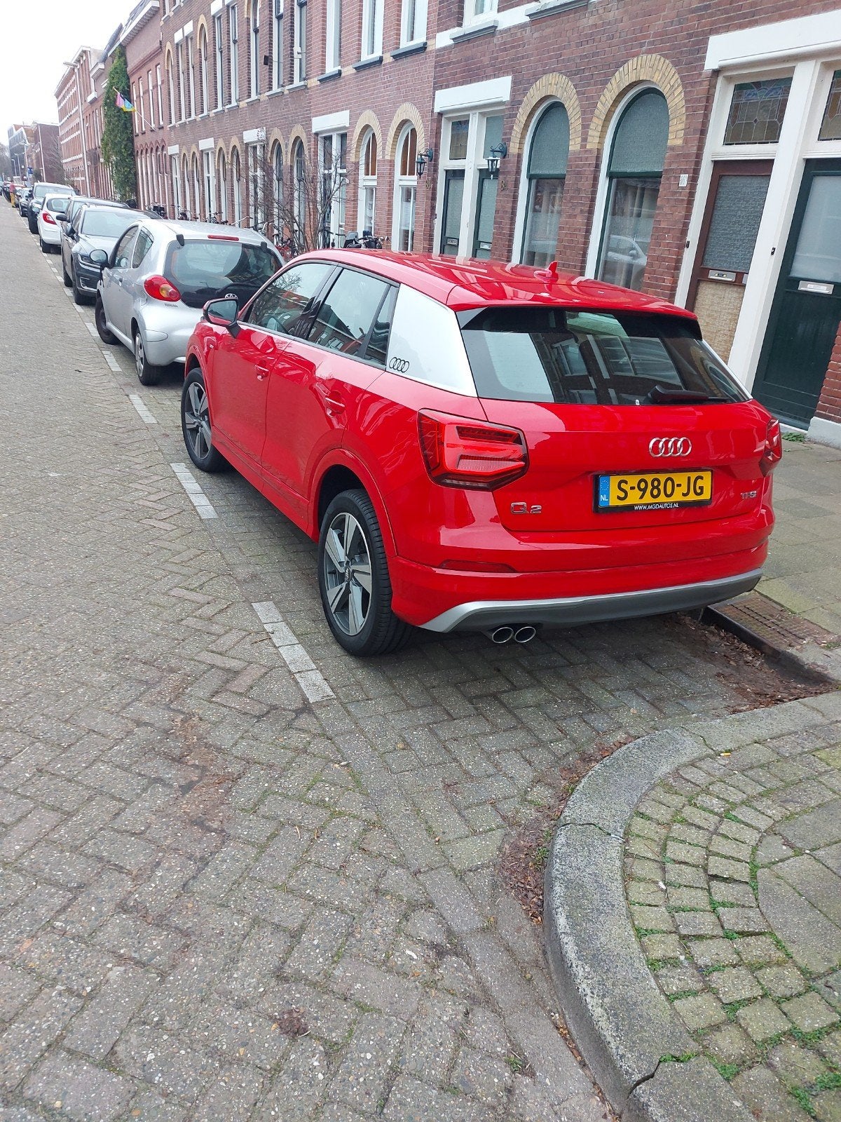 Audi Q2 1.4 Tfsi CoD 150pk S Tronic 2017 Rood, Auto's, Q2, 4 cilinders, 1395 cc, 19 km/l