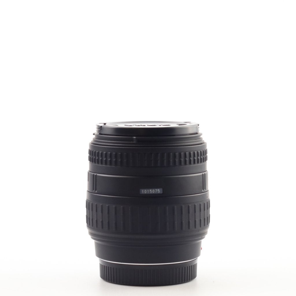 Sigma 28-135mm F3.8-5.6 Macro Lens, Sigma, Zo goed als nieuw, https://www.sigma-global.com/en/contact/, 2-4-16 Kurigi, Asao-ku, Kawasaki-shi, Kanagawa 215-8530, Japan