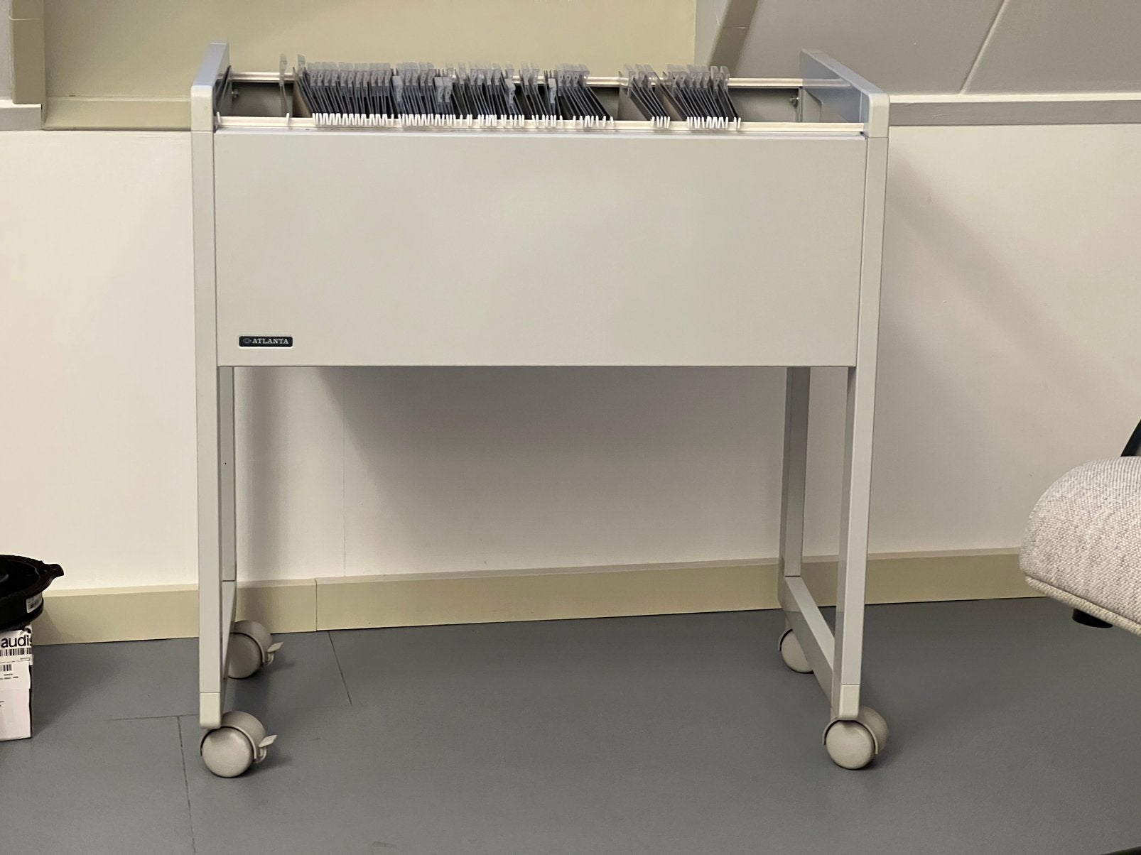 Hangmappen trolley in prima staat, Ophalen, Gebruikt