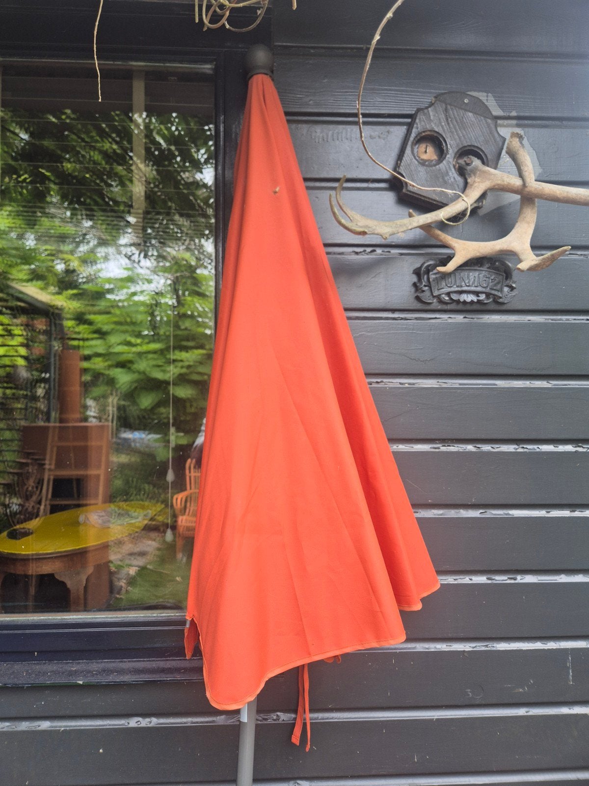 Parasol, Ophalen