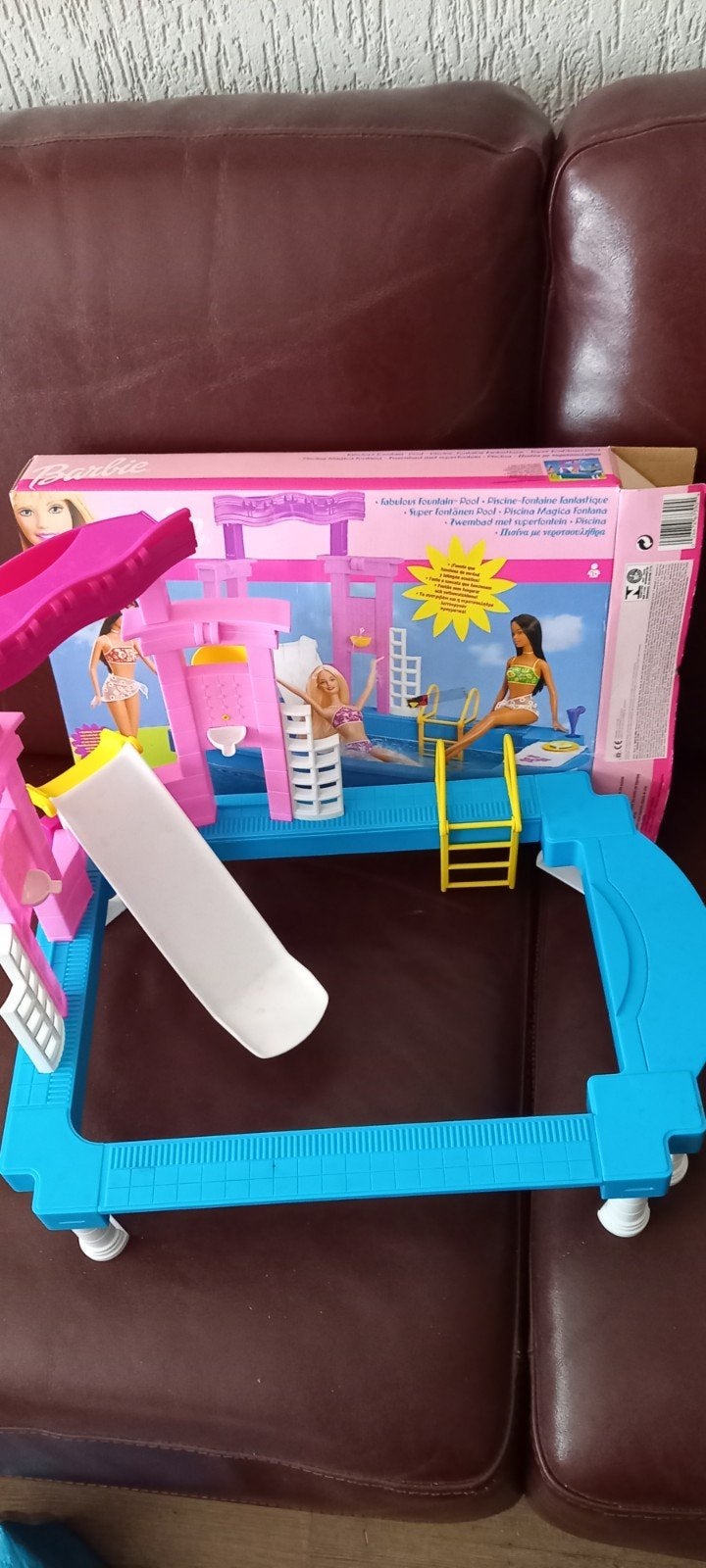 barbie zwembad met fontein, Ophalen of Verzenden, Gebruikt, Toebehoren