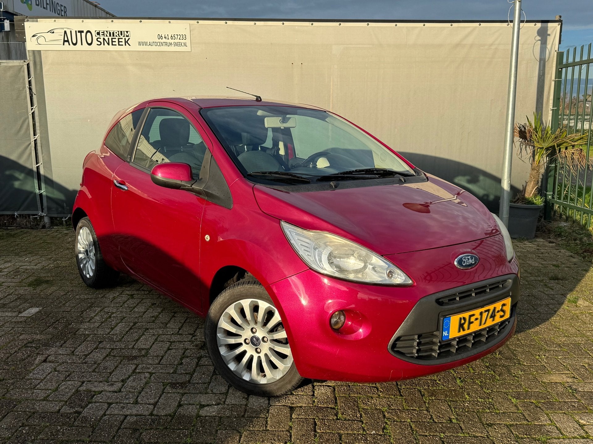 Ford Ka 1.2 Titanium - EXPORT - Airco, Voorwielaandrijving, Stof, Gebruikt, 4 cilinders