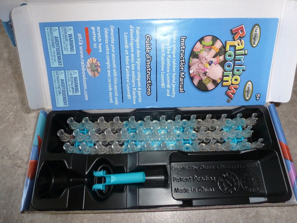 NIEUW LOOMBANDJES WEEFRAAM BORD inclusief haakpen in doos, Ophalen of Verzenden, Nieuw, Knutselen