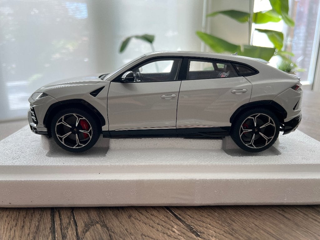 AUTOart (1:18) Lamborghini Urus - Bianco Icarus, Verzenden, Nieuw, Autoart