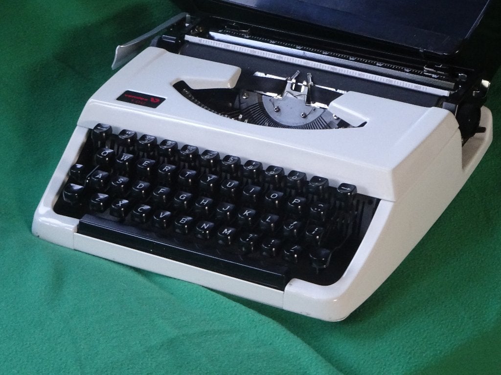 Oude typemachine Vendex 100. Qwerty toetsenbord., Ophalen of Verzenden, Gebruikt