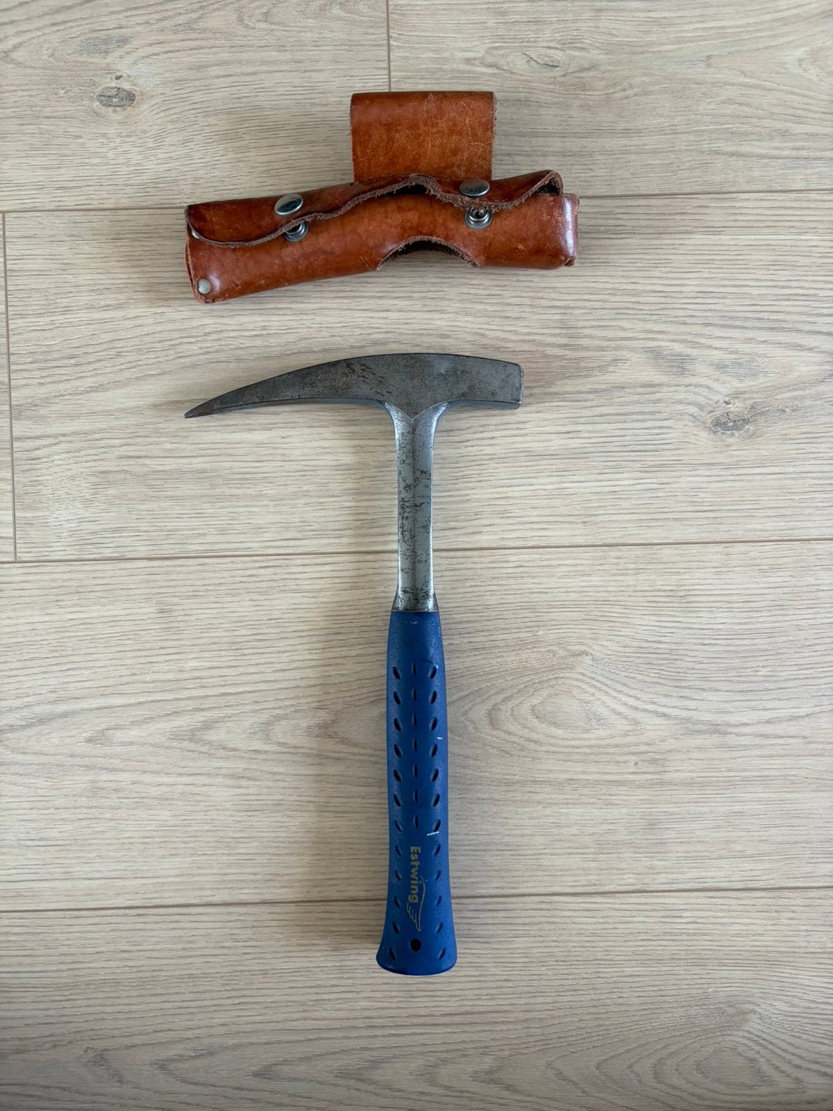 Estwing geologen hamer, Ophalen of Verzenden, Gebruikt