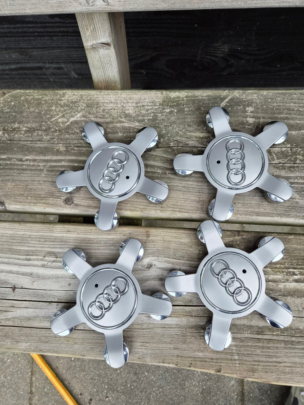 Originele Audi wieldoppen - Set van 4, Ophalen of Verzenden, Zo goed als nieuw