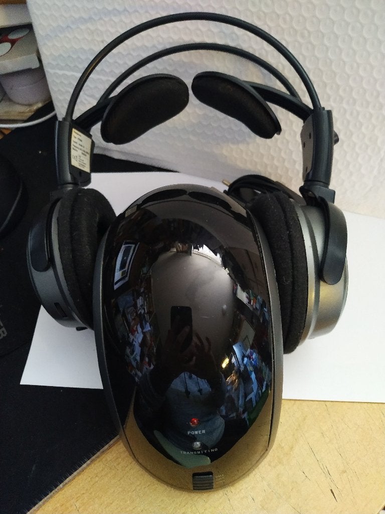 Grundig draadloze hoofdtelefoon, Audio, Tv en Foto, Overige merken, Gebruikt, Ophalen of Verzenden, Zwart
