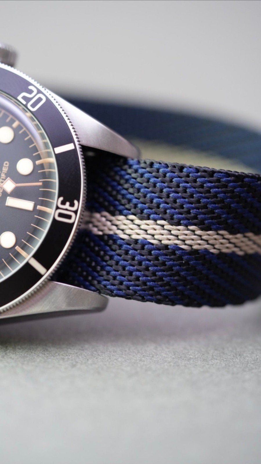 GEZOCHT: Tudor rubber/NATO straps, Overige merken, Staal, Polshorloge, Kunststof