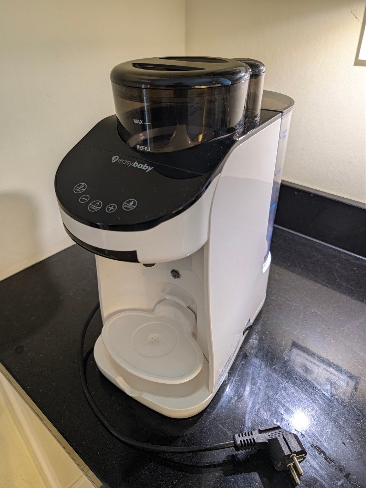 Easybaby Milk Maker - Zo goed als nieuw, Automatisch, Ophalen of Verzenden, Zo goed als nieuw, Babyvoedingmaker