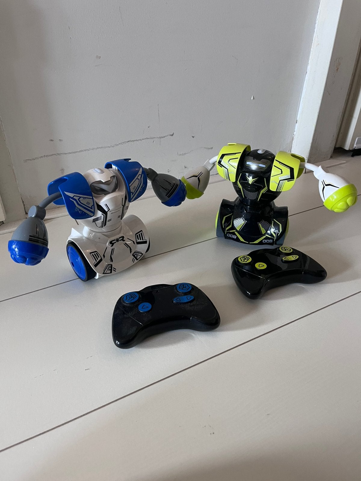 Vecht robots, Ophalen of Verzenden, Zo goed als nieuw