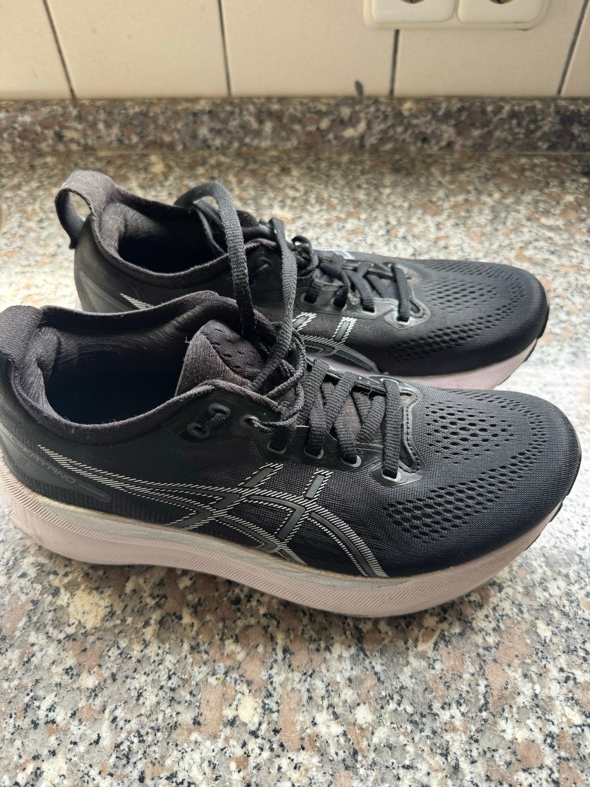ASICS GEL-KAYANO 31 dames hardloopschoenen, Hardloopschoenen, Ophalen of Verzenden, Zo goed als nieuw, Hardlopen