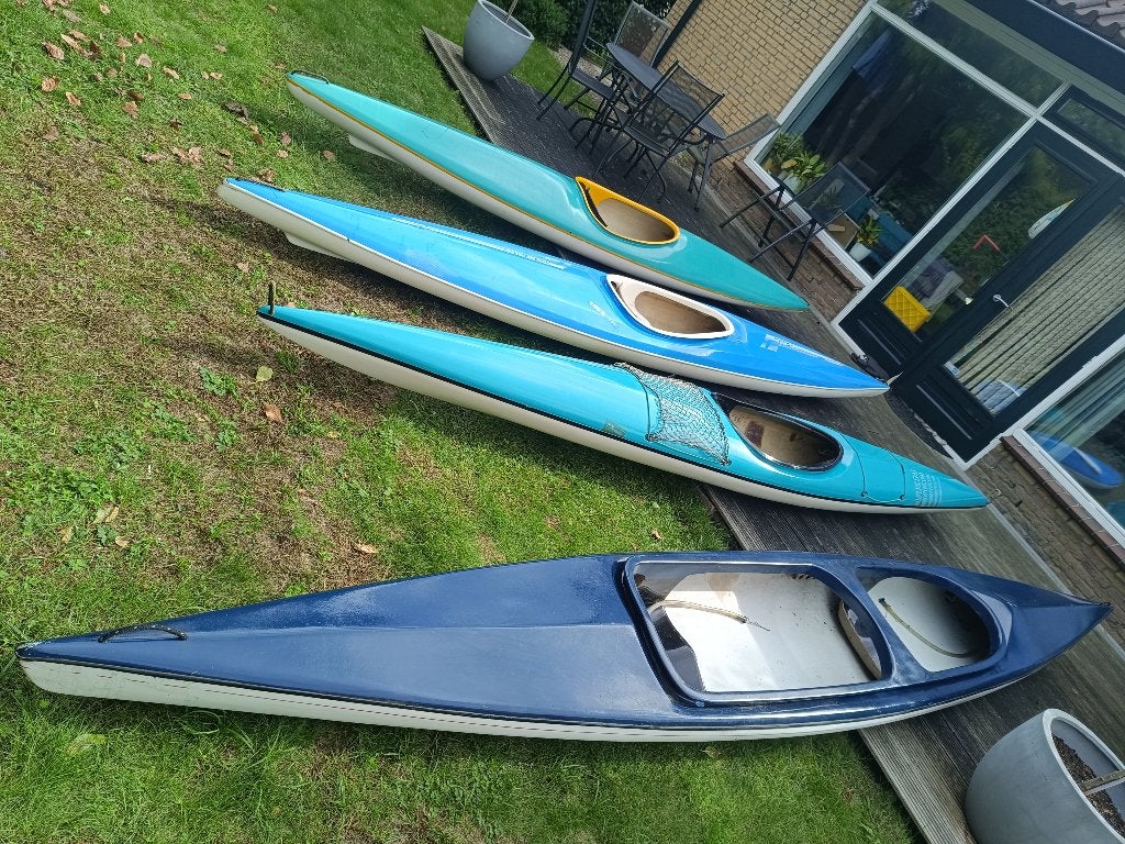 Partij oerdegelijke polyester toerkajaks met toebehoren, Watersport en Boten, Ophalen, Gebruikt, 3-persoons of meer