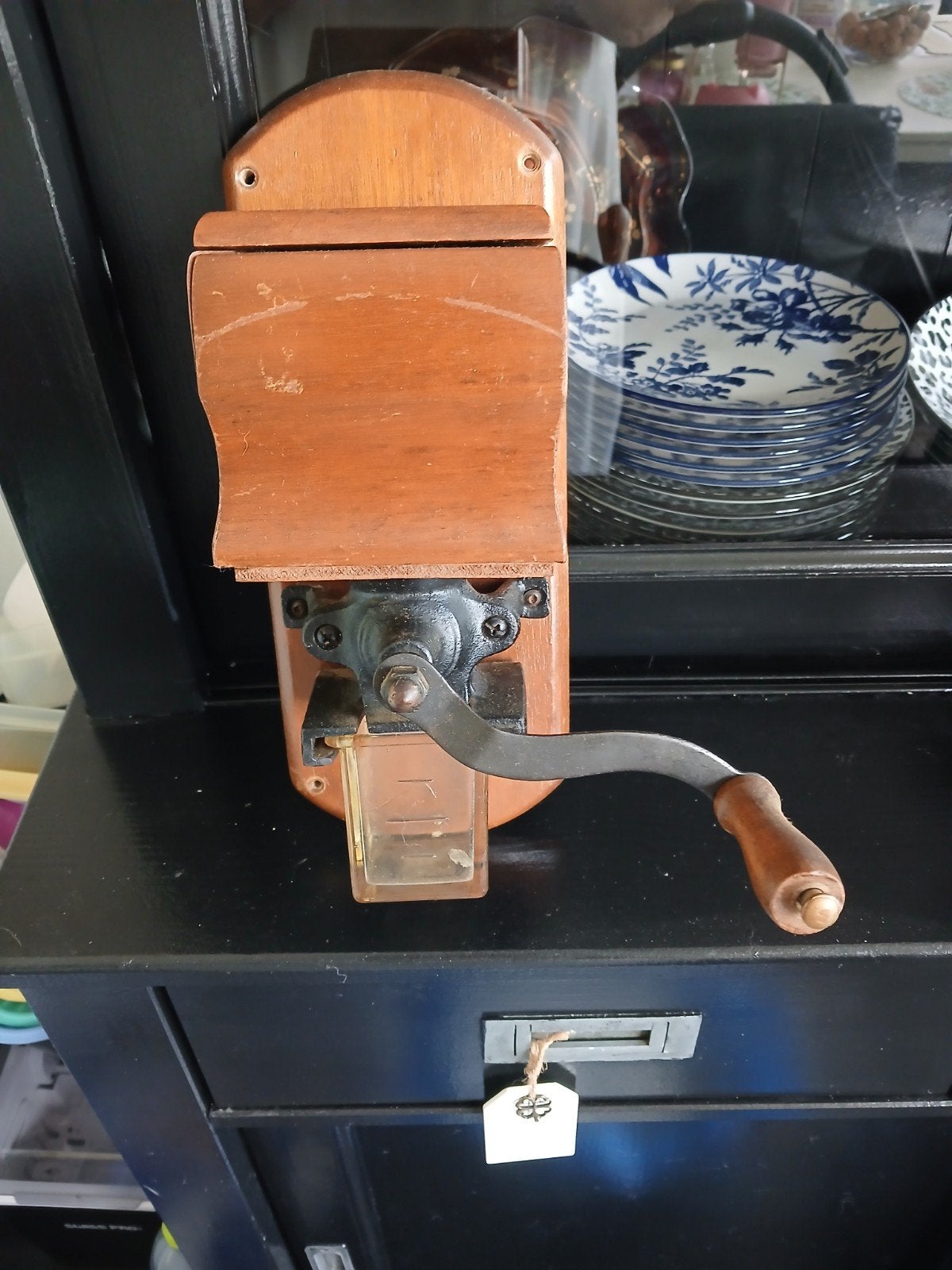 Vintage wandkoffiemolen - Hout en gietijzer, Ophalen of Verzenden