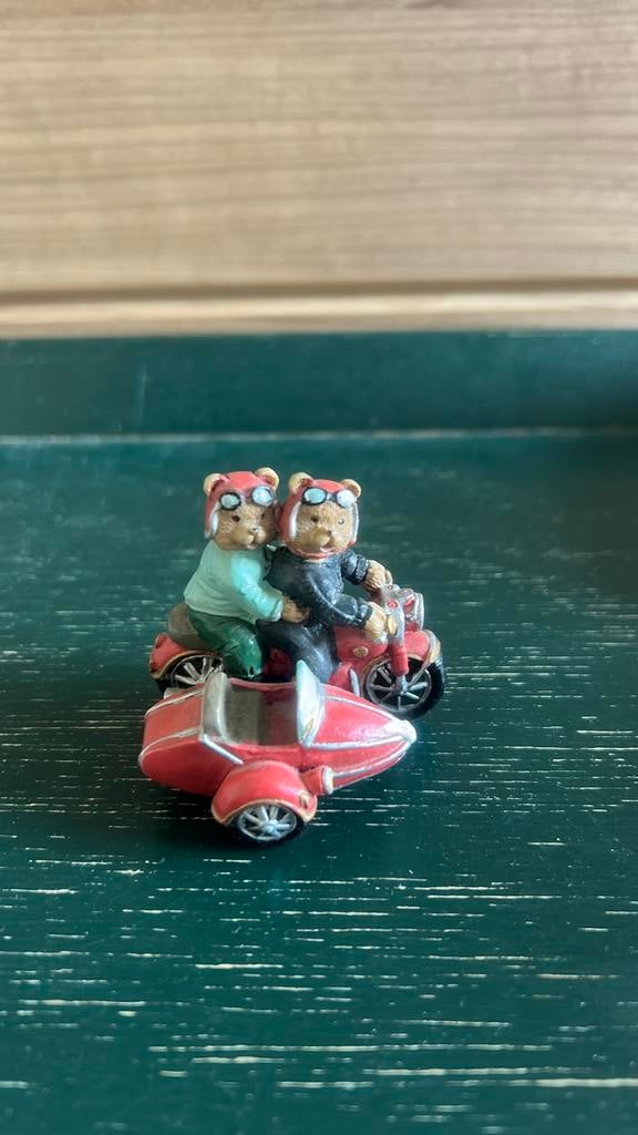 Teddybears, motor met zijspan, beeldje, meerkleurig, Verzamelen, Beelden en Beeldjes, Ophalen of Verzenden, Zo goed als nieuw