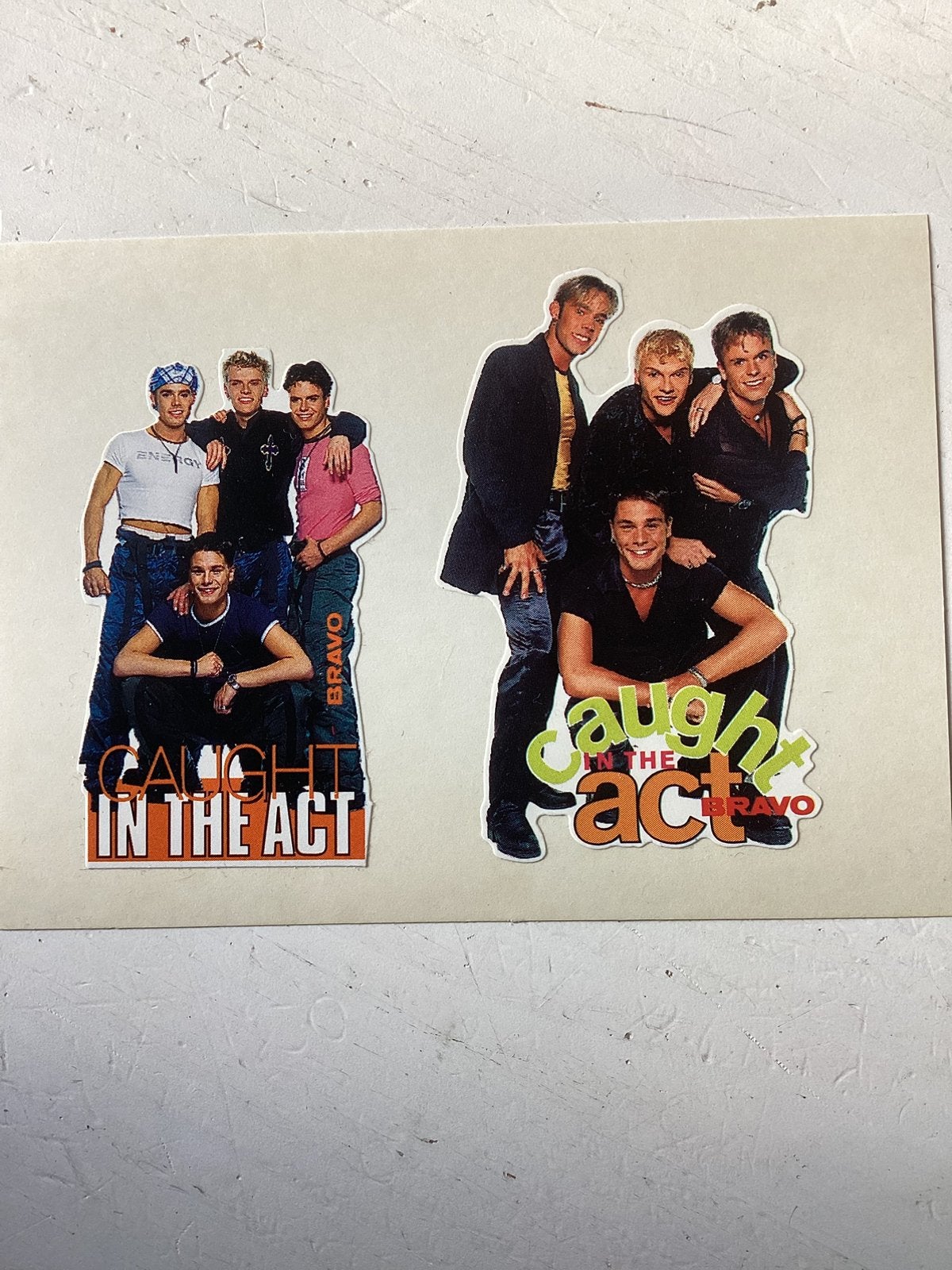 2 stickertjes Caught in the Act (boyband jaren 90), Verzenden, Zo goed als nieuw