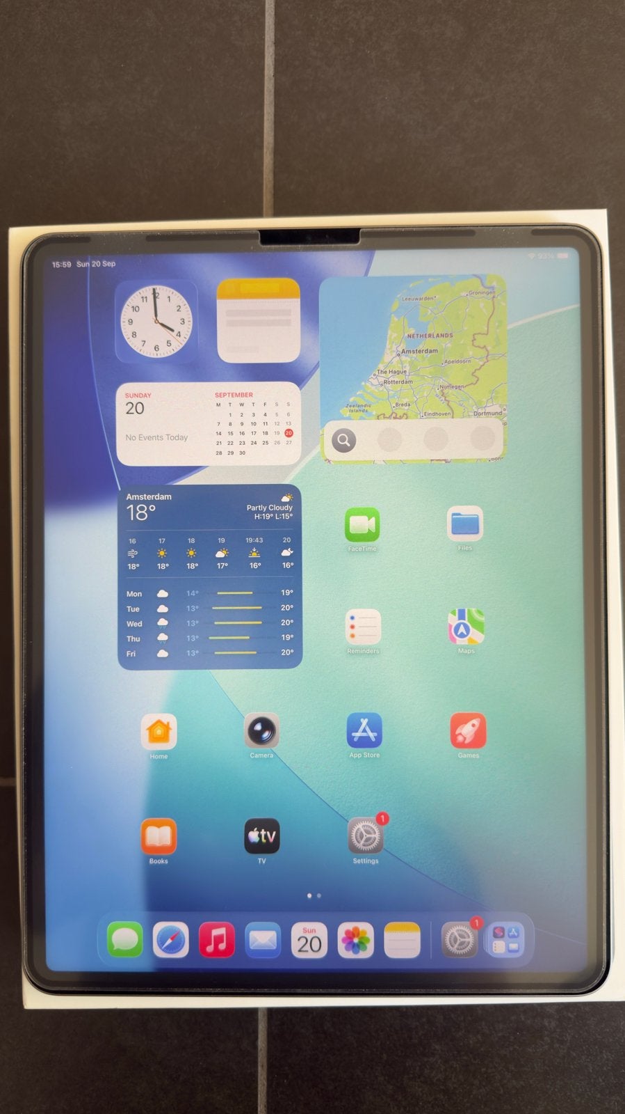 iPad Pro M2 12.9" 256GB - Set:Cover, Keyboard, Pencil,screen, Ophalen of Verzenden, Zo goed als nieuw