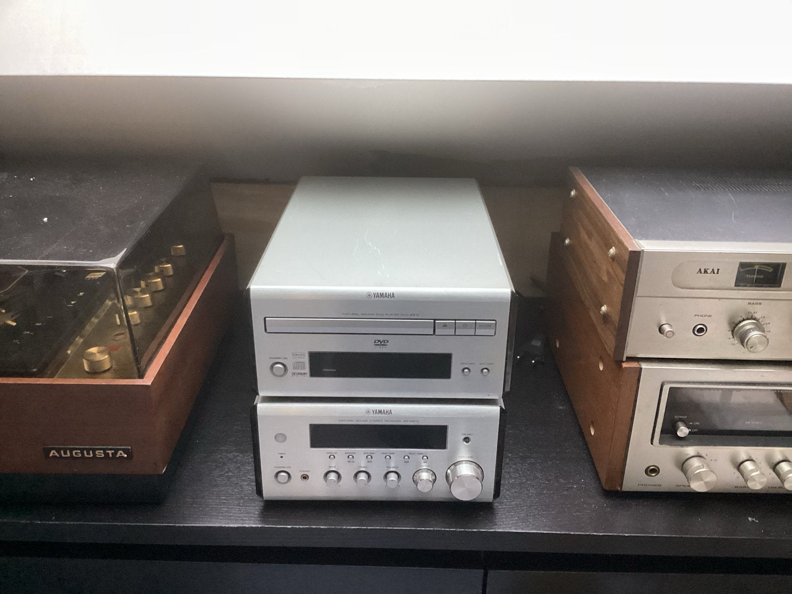 Yamaha DVD-E810 (werkend) RX-E810 versterker (niet werkend)