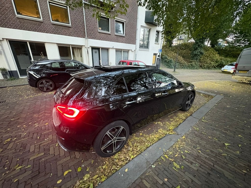 Mercedes-Benz A-Klasse A 220/Vol opties/2019 model, Auto's, Mercedes-Benz, Automaat, Zwart, Leder en Stof, Zwart