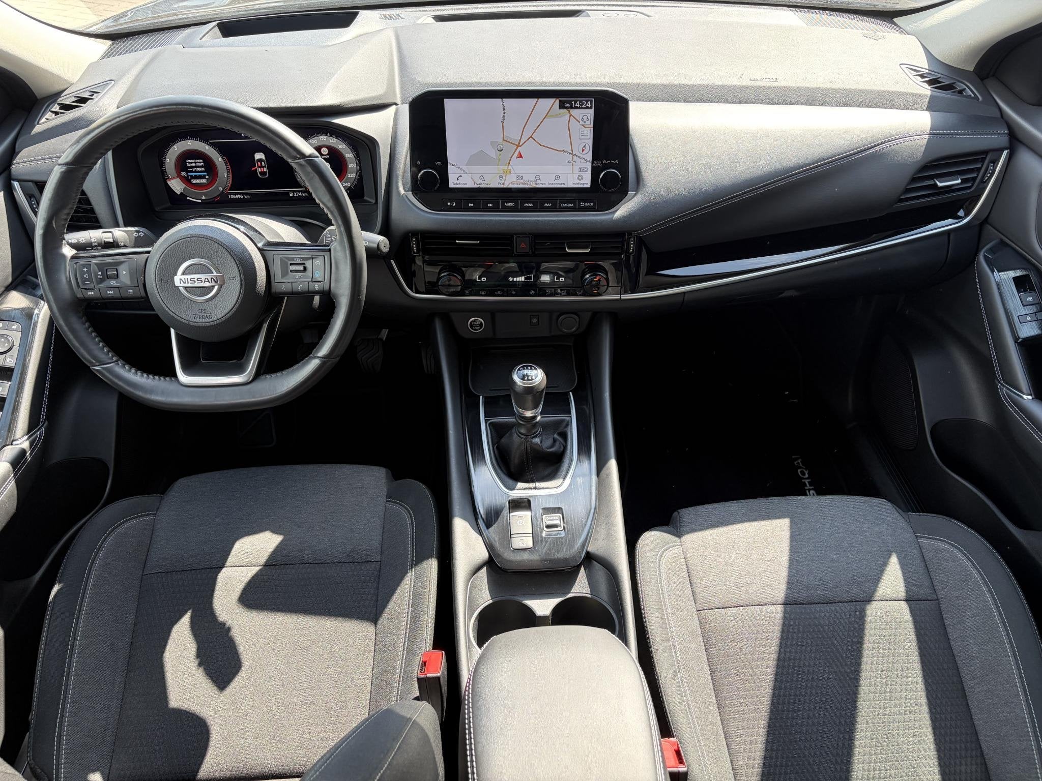 Nissan Qashqai 1.3 MHEV Premiere Edition / 360 Graden camera, Auto's, Voorwielaandrijving, 1304 kg, Stof, Gebruikt