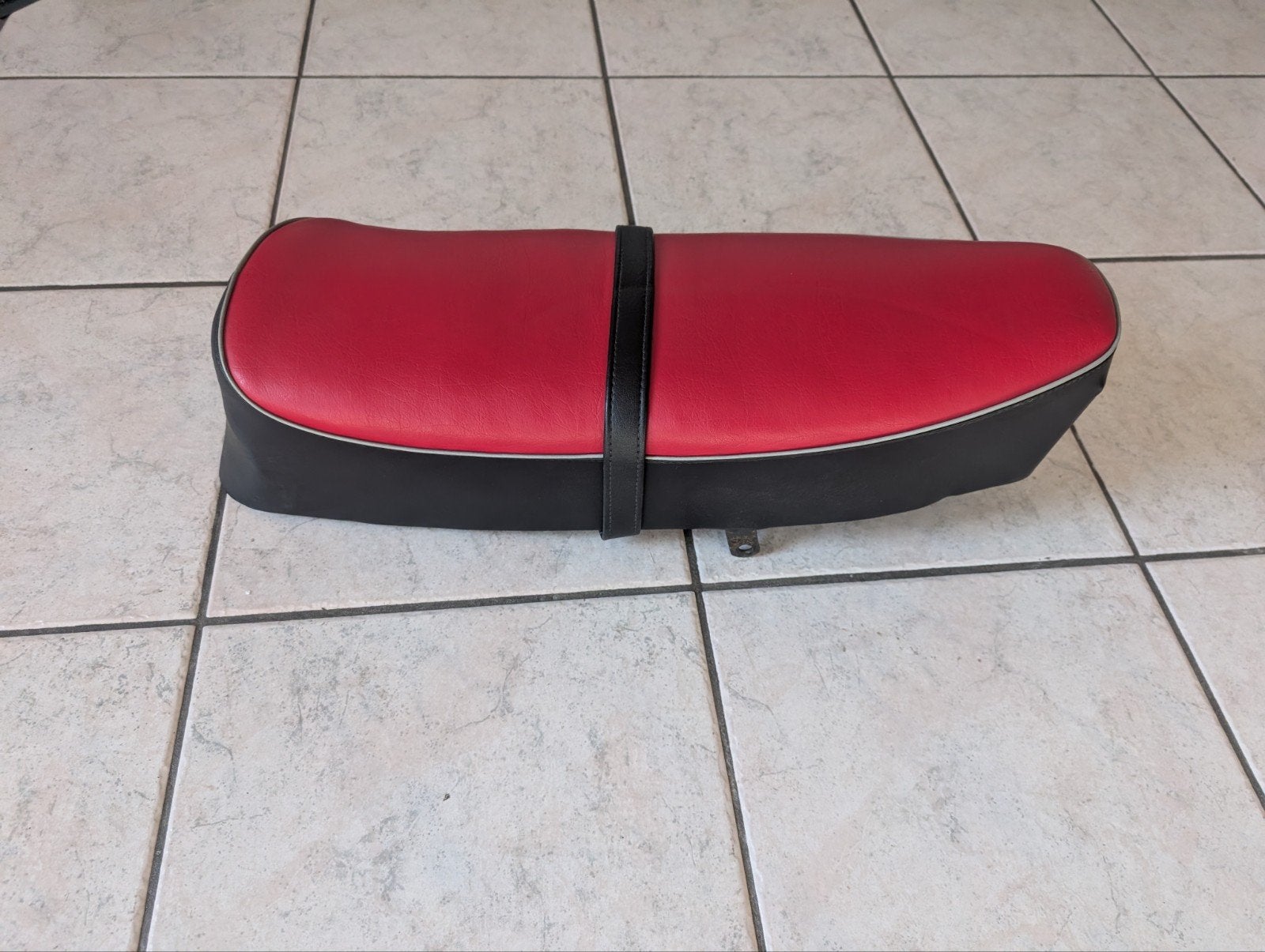Buddy seat kreidler zadel, Ophalen, Zadel
