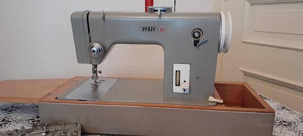 PFAFF 90 naaimachine € 160,-, Ophalen, Pfaff, Industrieel, Naaimachine