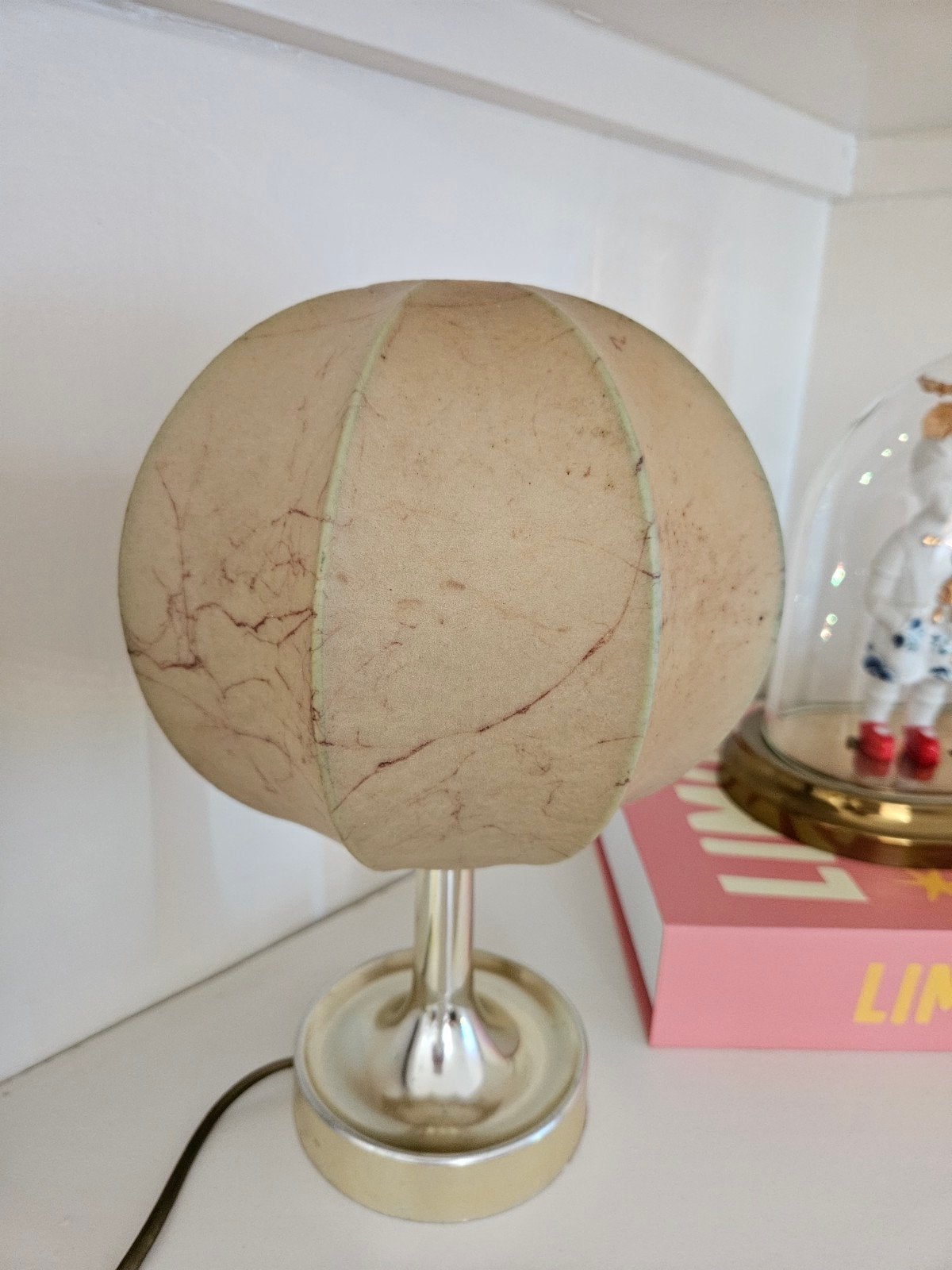 Vintage Mid Century cocoon lamp, Huis en Inrichting, .., Gebruikt, 27 cm, E14 (klein)