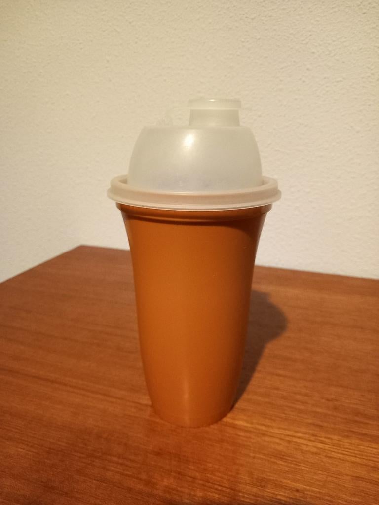 Vintage Tupperware slagroombeker, Ophalen of Verzenden, Zo goed als nieuw, Oranje, Beker of Kan