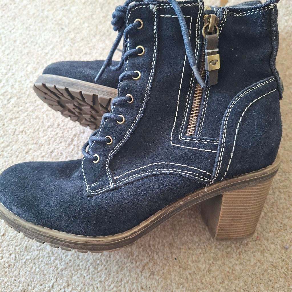 Blauwe suède schoen, Ophalen of Verzenden, Zo goed als nieuw, Blauw, Sneakers of Gympen