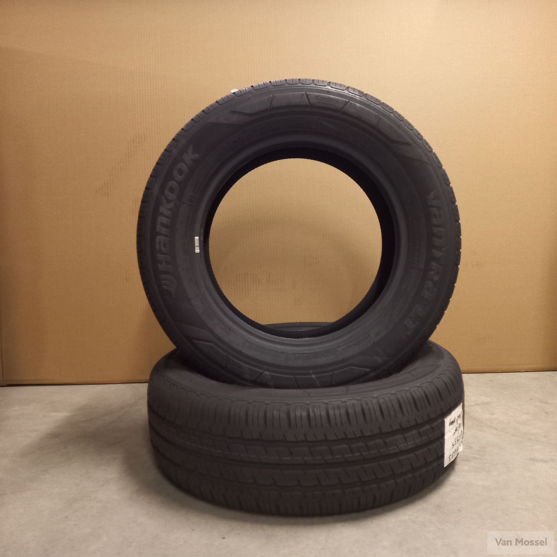 Hankook Vantra LT 205/65/R16C 107/105T