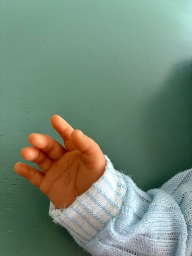 Levensechte Babypop voor Babymassage Oefeningen, Ophalen of Verzenden, Zo goed als nieuw, Babypop