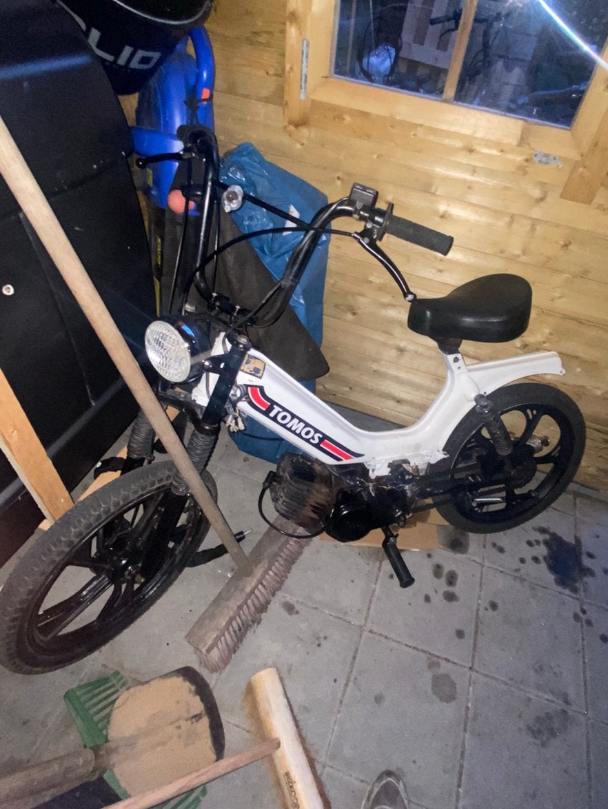 Tomos 50cc kapot, Ophalen, Gebruikt, Maximaal 45 km/u, 2 versnellingen