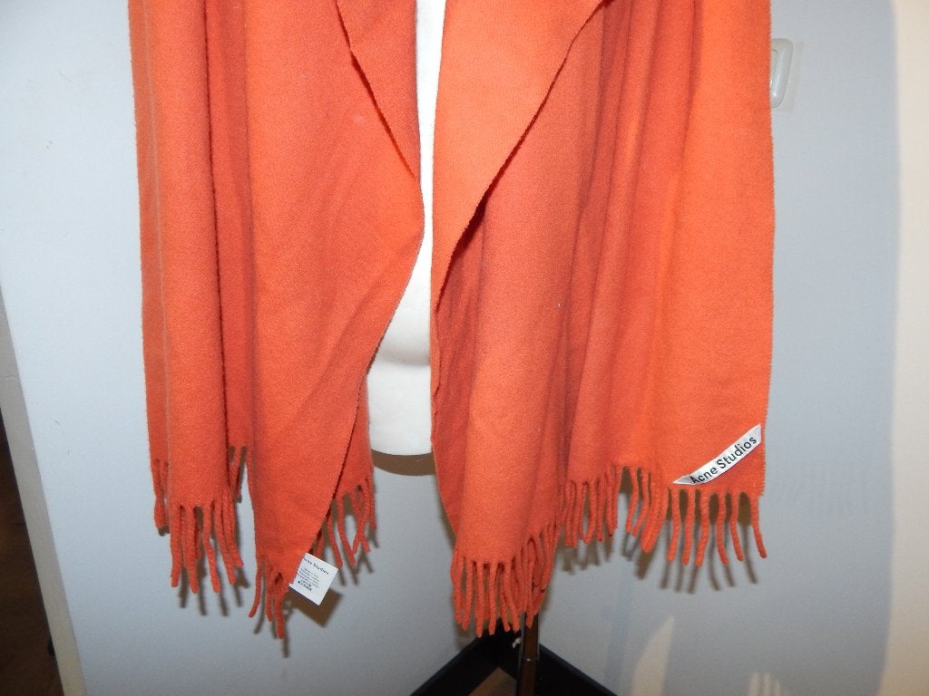 Acne Studios mooie wollen grote shawl warme tint label erop, Kleding | Dames, Acne Studios, Verzenden, Maat 46/48 (XL) of groter