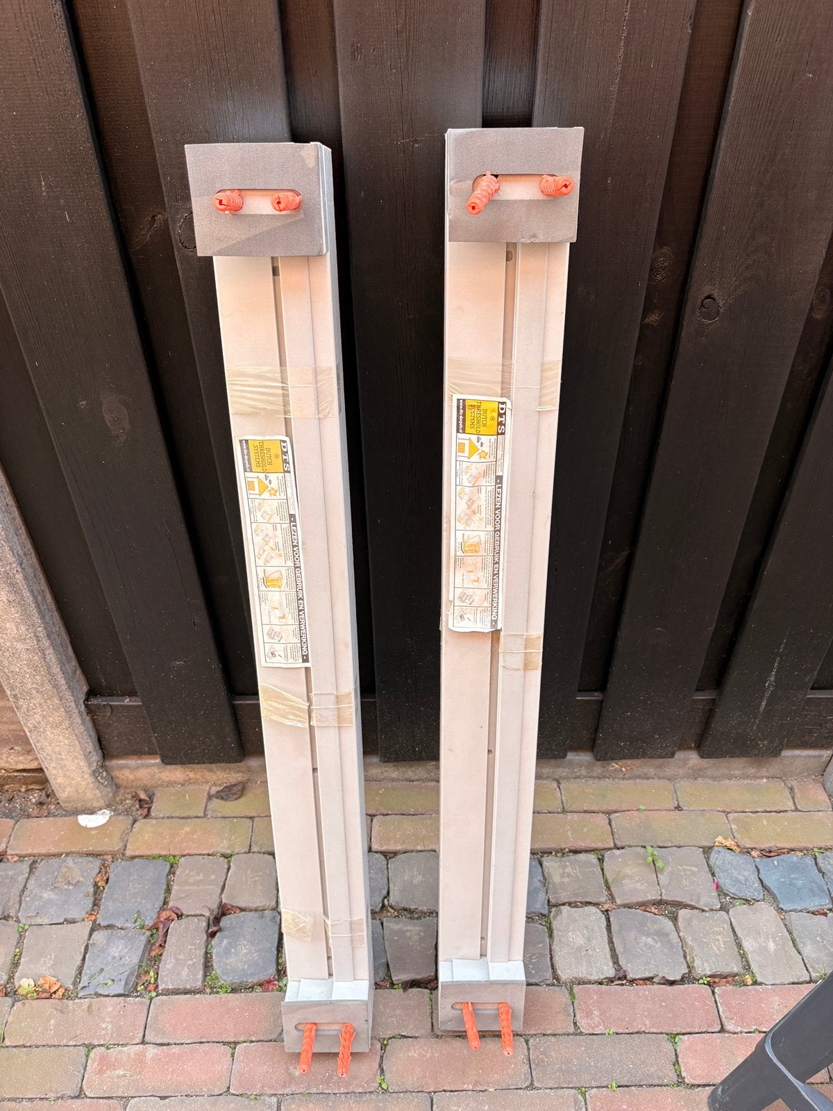 2x Dts onderdorpel kunststof. 110x11,4, Kunststof, Overige typen, Zo goed als nieuw, Ophalen