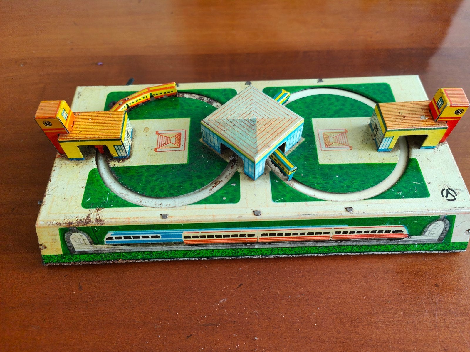 Vintage blikken treinset met opwindmechanisme, Hobby en Vrije tijd, Overige merken, Gelijkstroom, Ophalen of Verzenden, Gebruikt