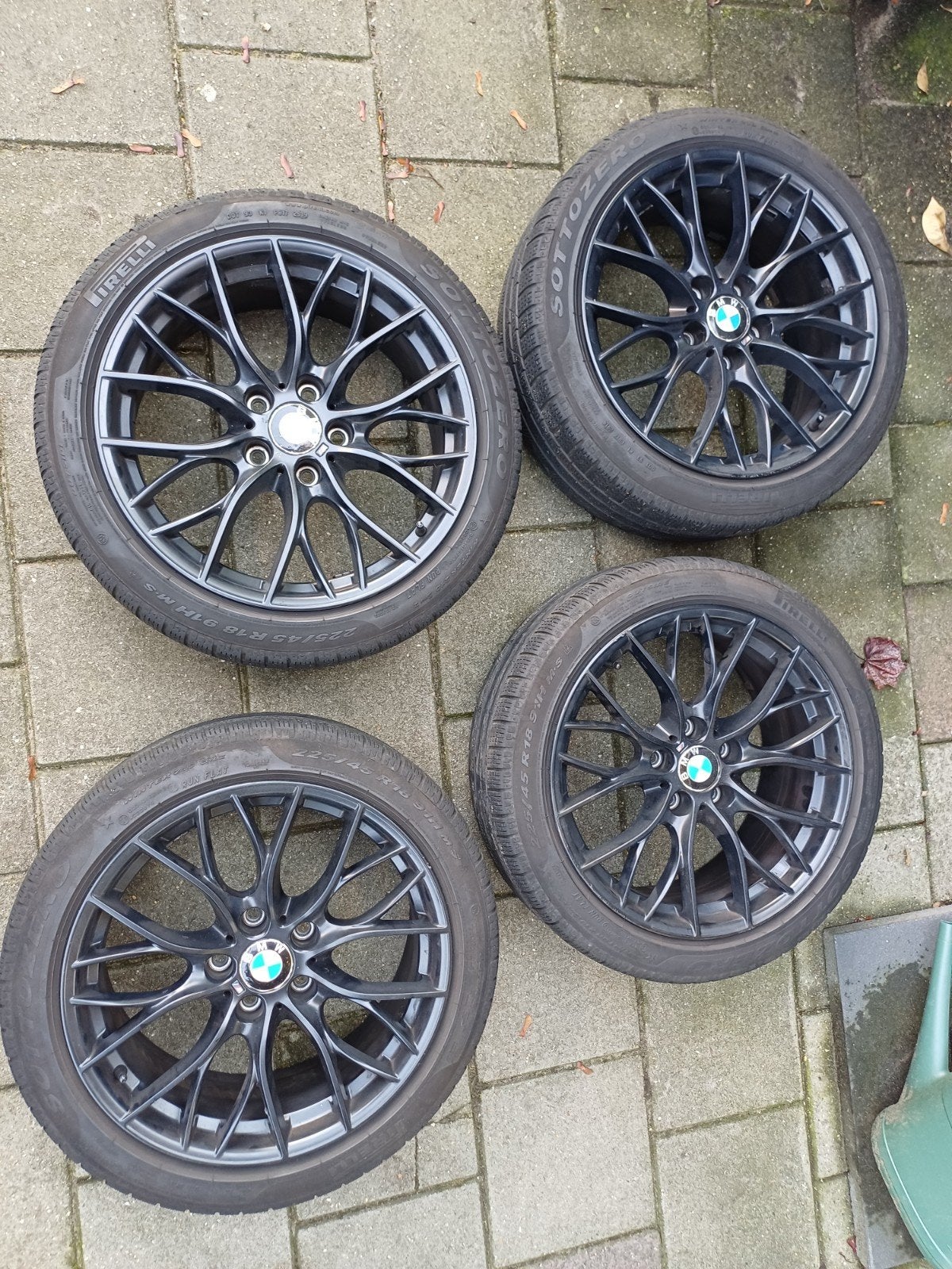 Wielenset BMW Style 385 225/45 R18, 18 inch, Banden en Velgen, 225 mm, Winterbanden