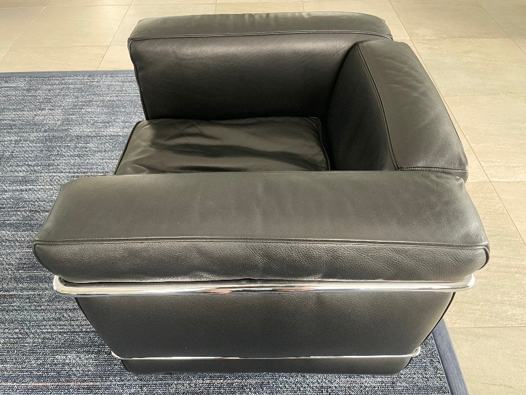 Cassina LC2 Petit Fauteuil (origineel), 1 stoel, Ophalen, Klassieker, design, Gebruikt, 50 tot 75 cm