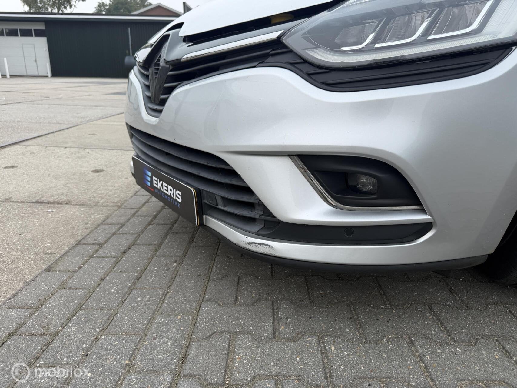 Foto 18 van Renault Clio 0.9 TCe Zen | Camera | Keyless | Leder | Navi |