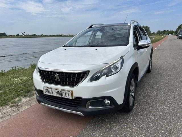 Peugeot 2008 1.2 automaat 2014 79.000 km Nap nwe Vredestein, Auto's, Dealer onderhouden, 450 kg, Euro 6, 1199 cc