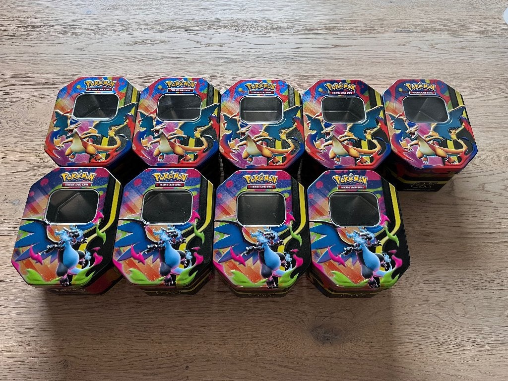 Mega Charizard x en y Tin Boxen (9 stuks), Ophalen of Verzenden, Zo goed als nieuw, Overige typen
